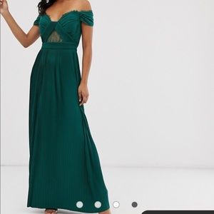 Pleated and lace dress